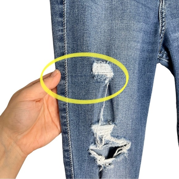 Hollister High Rise Crop Super Skinny Distressed Jeans - Picture 5 of 12